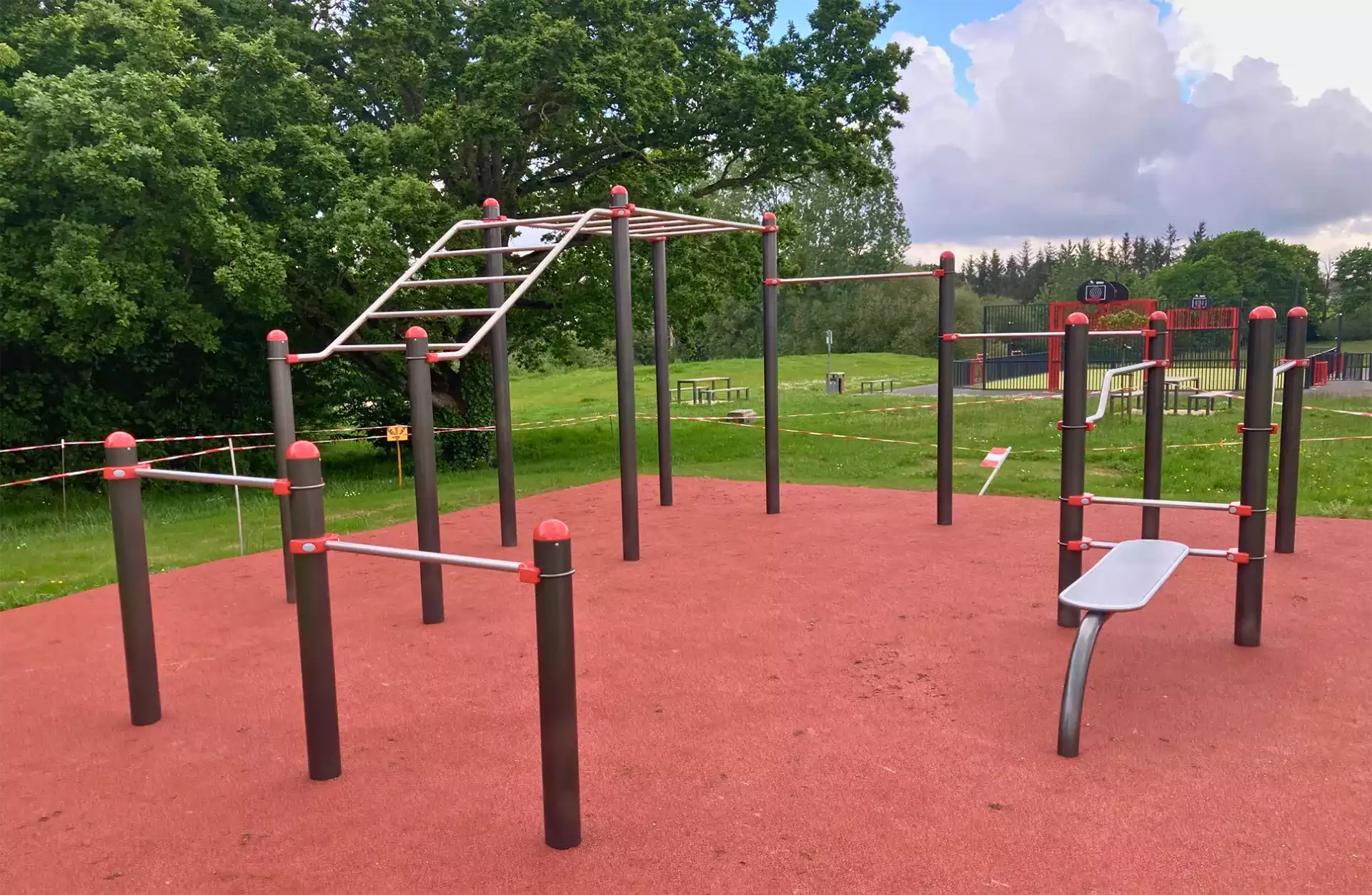 Station de Street WorkOut a Landehen 2